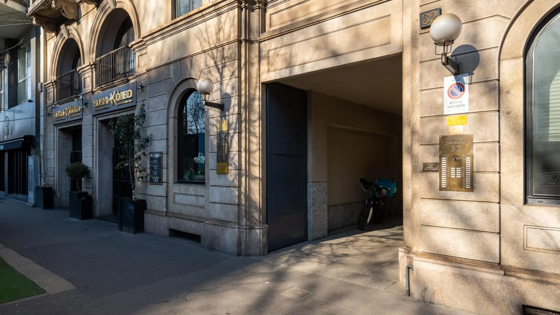 Repubblica Premium Apartment ميلان 0*,  إيطاليا